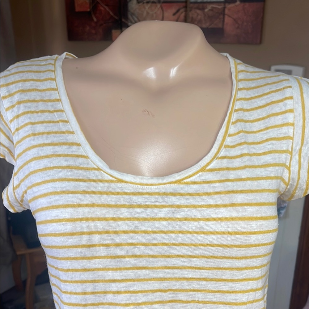 Sanctuary White and Yellow Cap Sleeve Crop Tee size sm/ linen